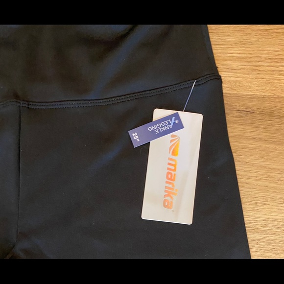 ~SOLD) Marika Black/Silver Sparks Ankle Leggings - Picture 4 of 10